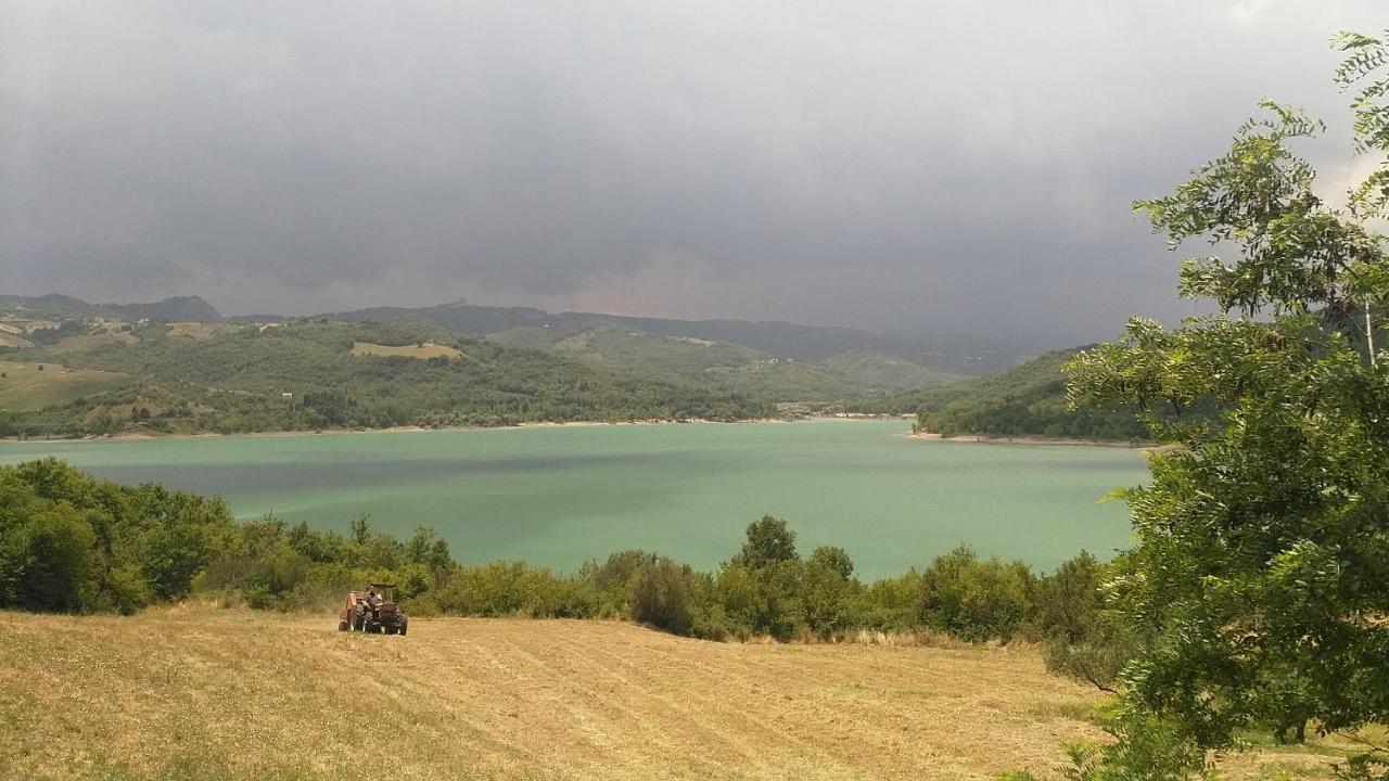 Lake Retreat - Maiella Apartment - Beautiful Lake And Mountain Views Casoli  Zewnętrze zdjęcie